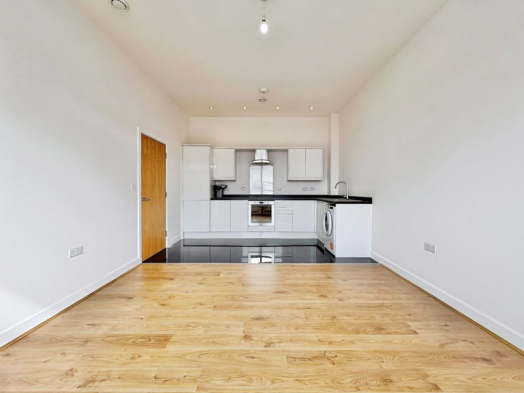 Property photo 2 of 11 Pbox-Img.Jpg