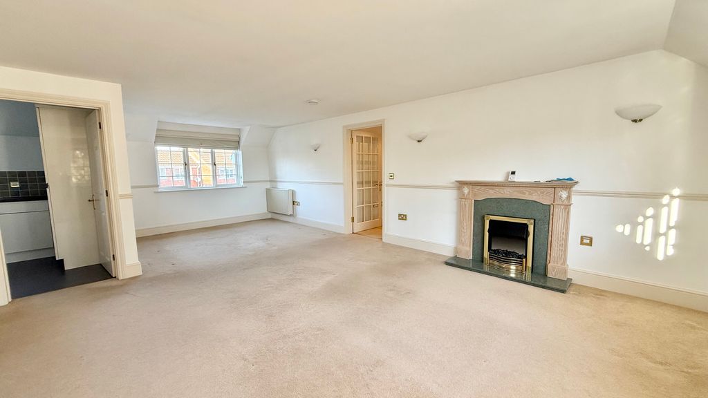 Property photo 2 of 12 Lounge/Dining Room