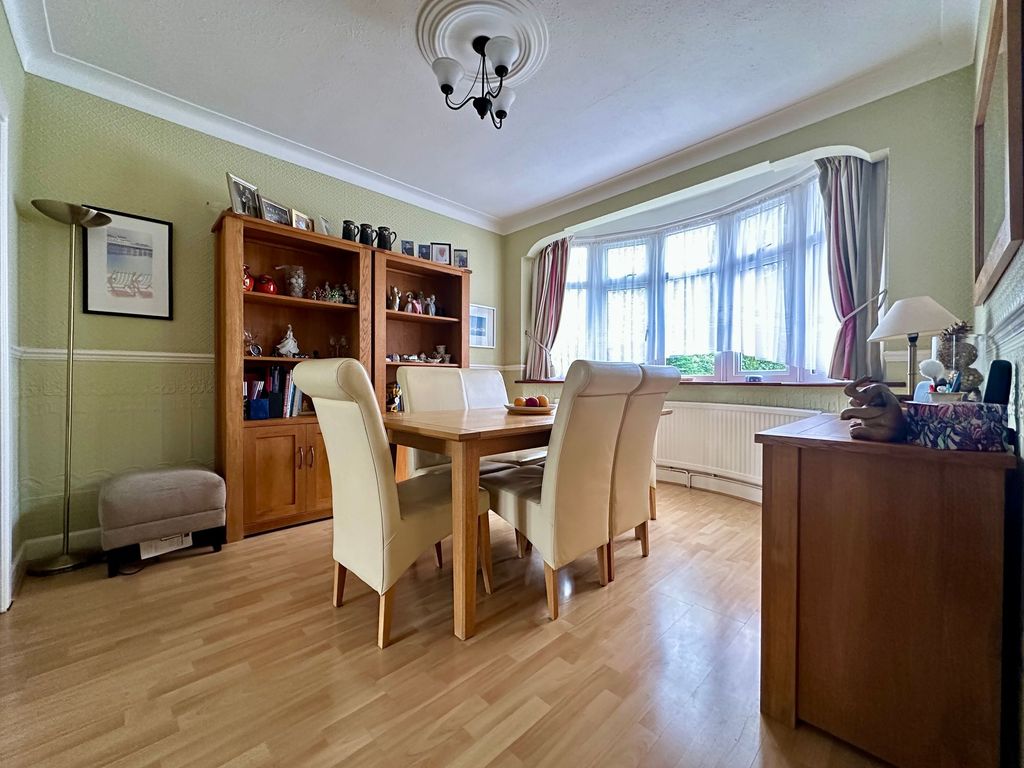 Property photo 3 of 21 Dining Room