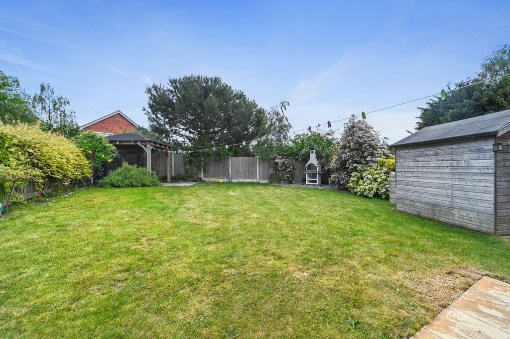 Property photo 3 of 33 Pt-Ja-47Endeavourway-15
