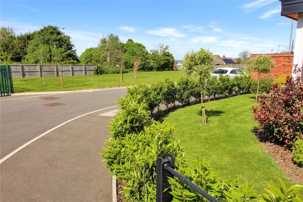 Property photo 3 of 30 Picture No. 05