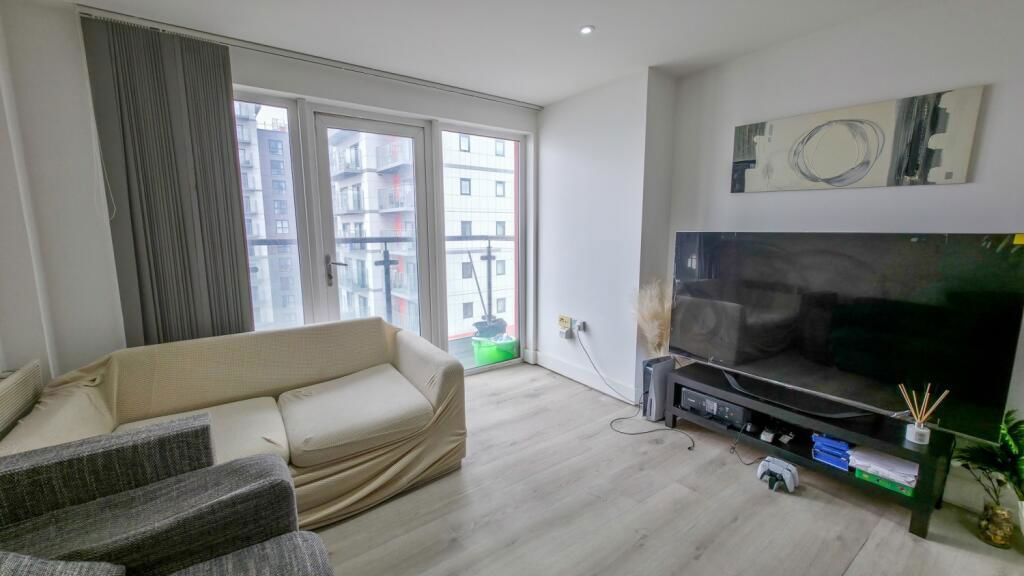 Property photo 3 of 18