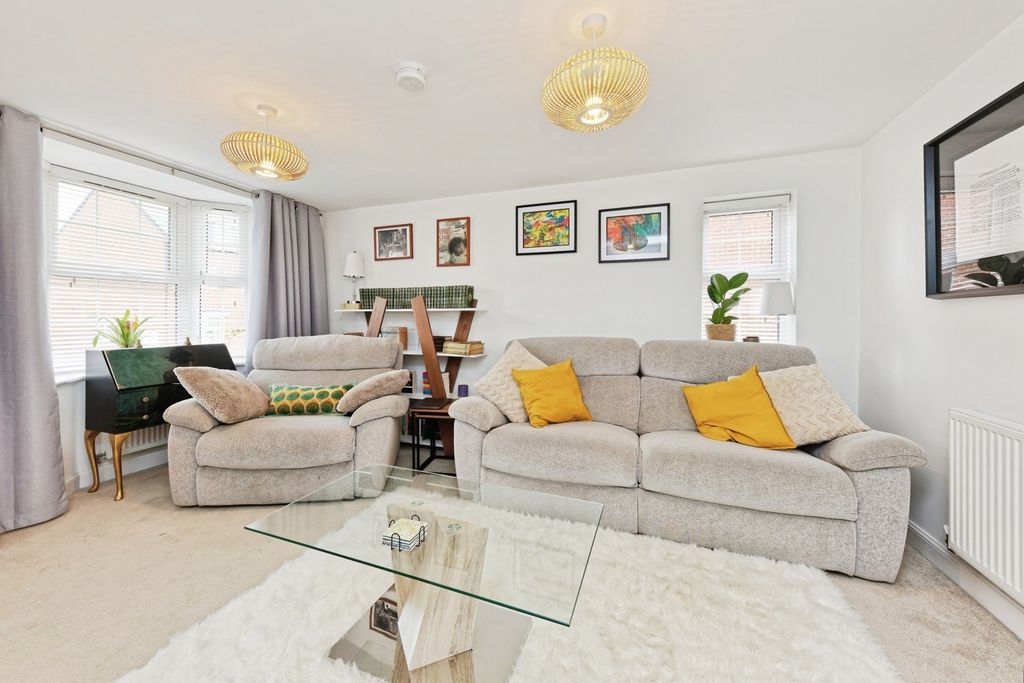 Property photo 3 of 20 Pbox-Img.Jpg