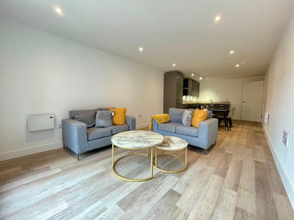 Property photo 1 of 12 Lounge