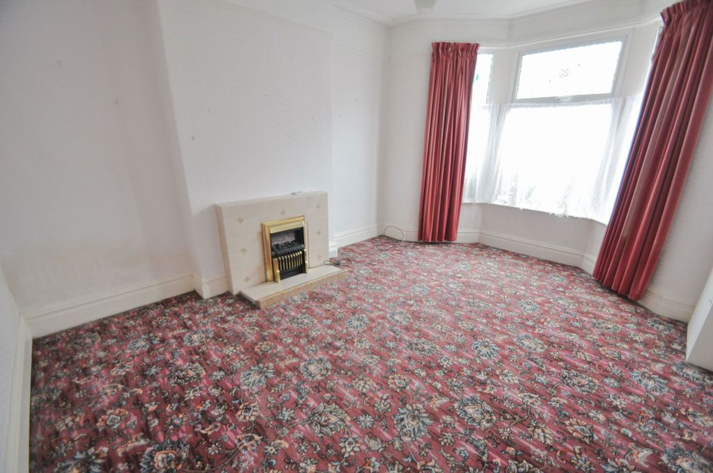 Property photo 2 of 21