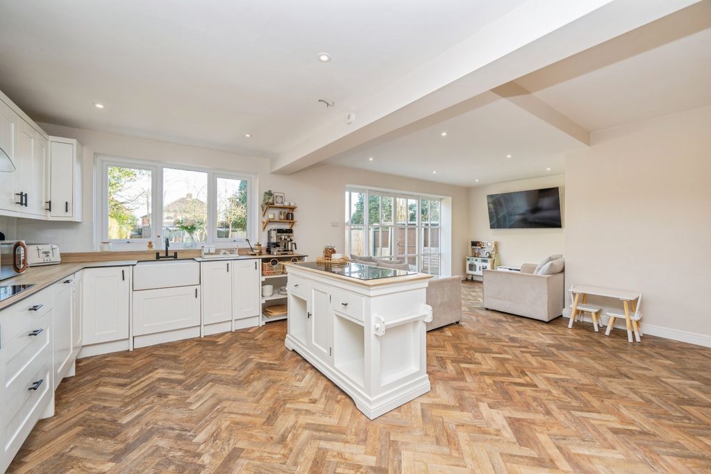 Property photo 1 of 20 Kitchensnug