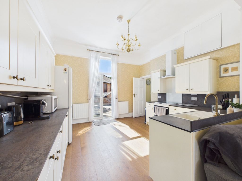 Property photo 3 of 19 5288305