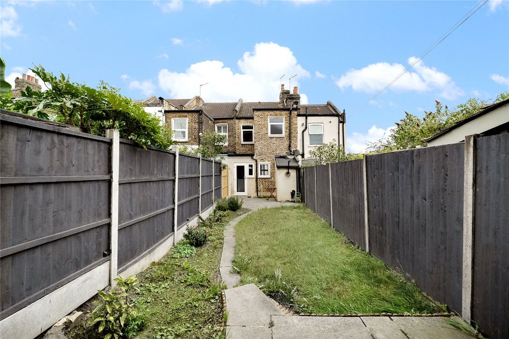 Property photo 3 of 14 Picture No. 04