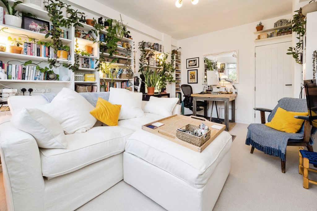 Property photo 1 of 21 Pbox-Img.Jpg