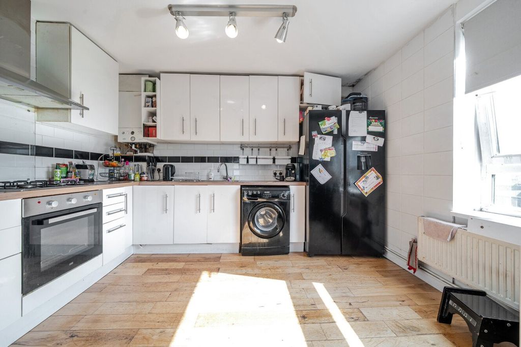 Property photo 3 of 11 Picture No. 08