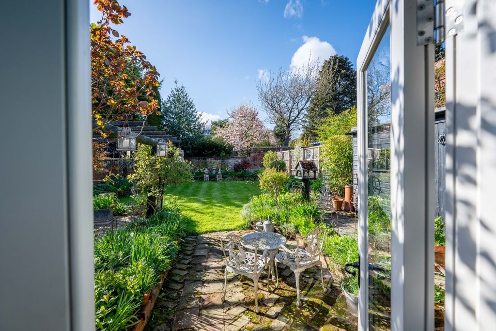 Property photo 3 of 23