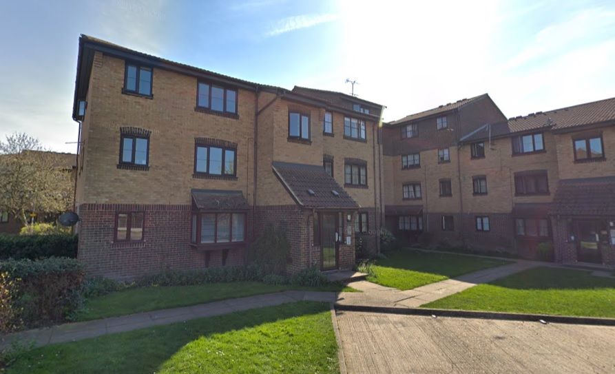 Property photo 1 of 1 A Well-Presented Studio Apartment Available To Rent