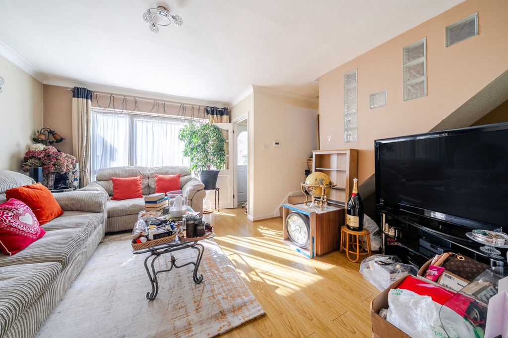 Property photo 3 of 14 1450271-8-69Eba81...