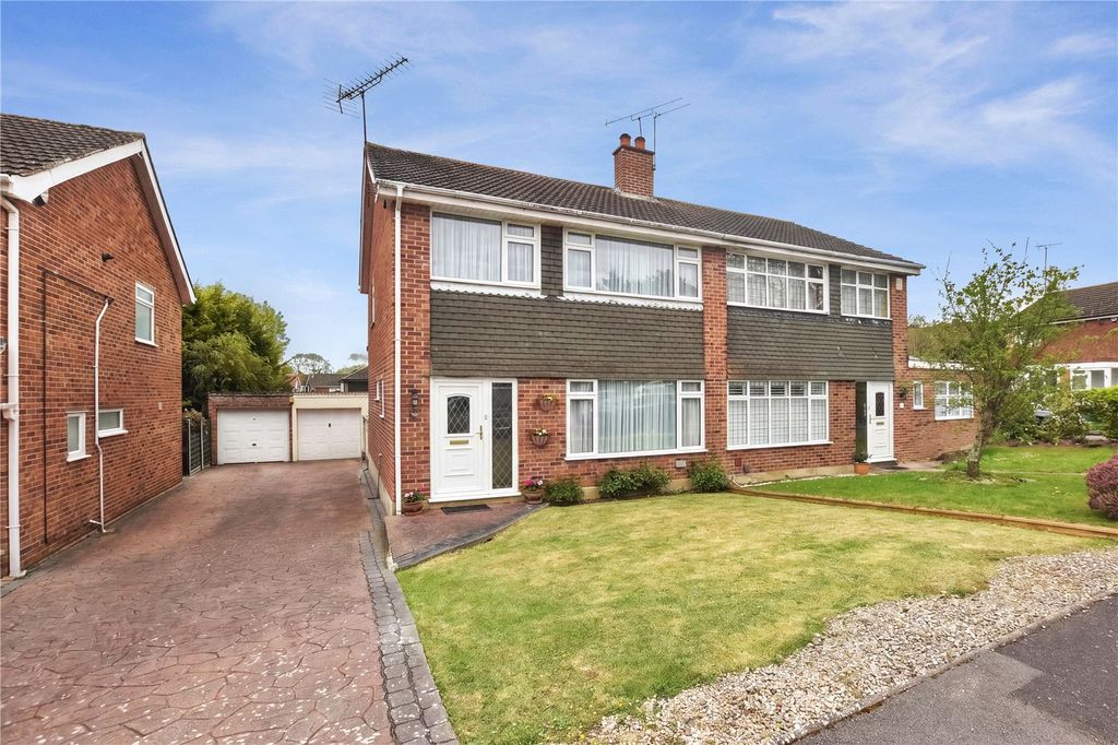 Property photo 1 of 14 Front