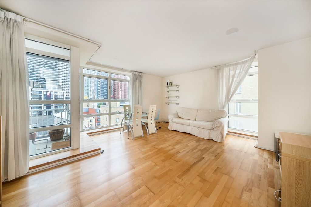 Property photo 2 of 7