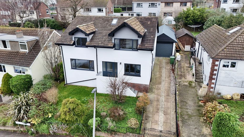 Property photo 1 of 28