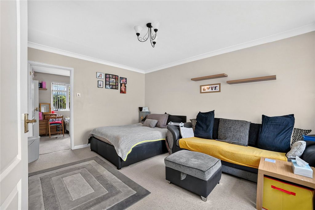 Property photo 2 of 7 Picture No. 07