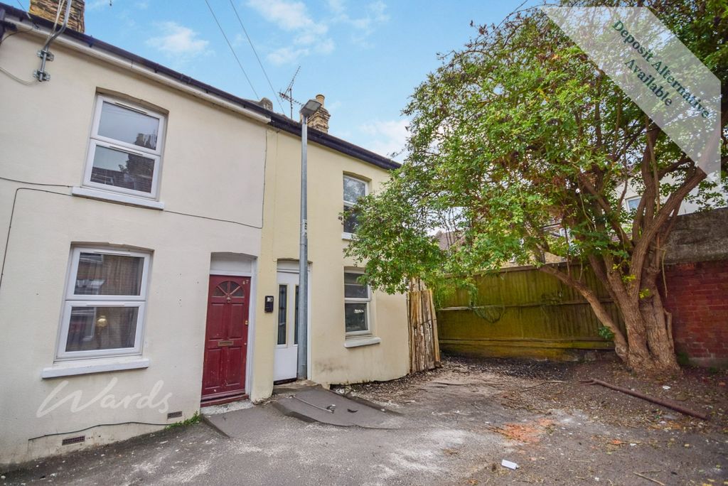 Property photo 1 of 10 Richard Front