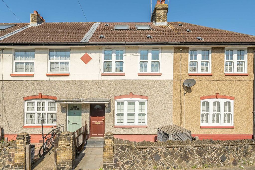 Property photo 2 of 9