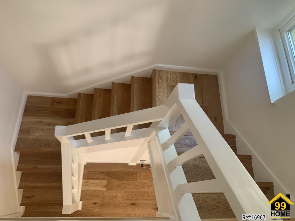 Property photo 2 of 12 Photo 1