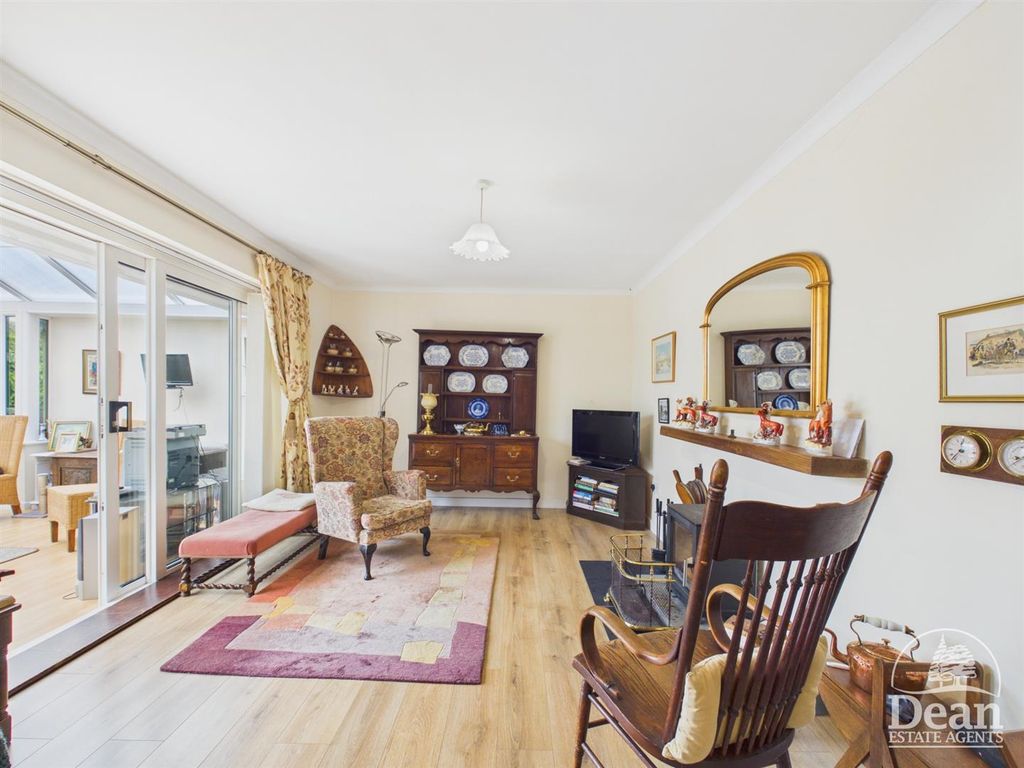 Property photo 2 of 19