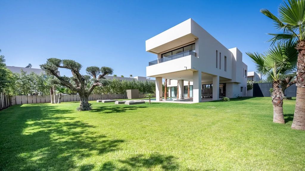 Property photo 1 of 30