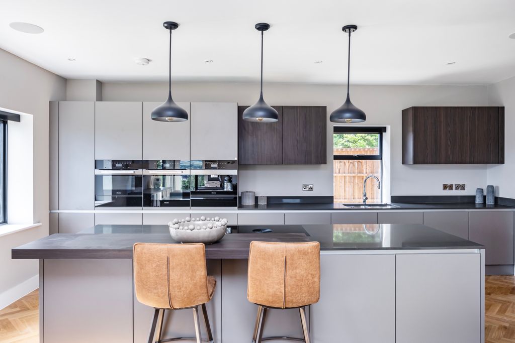 Additional image 8 of 6 bed detached house for saleWithdean Road, Brighton BN1