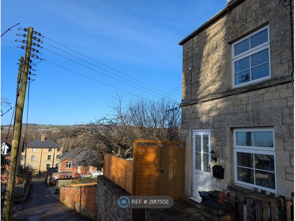 Property photo 1 of 33