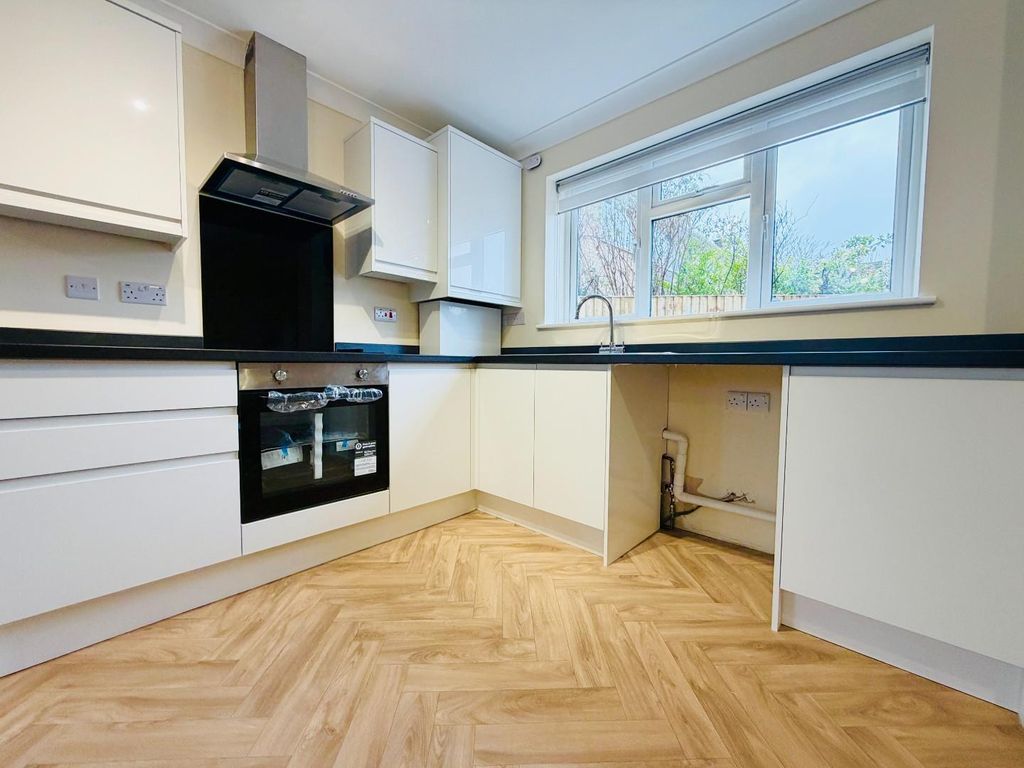 Property photo 2 of 12 Img_5278.Jpg