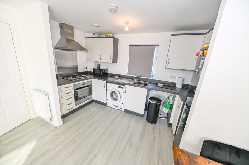 Property photo 3 of 6 Photo 6