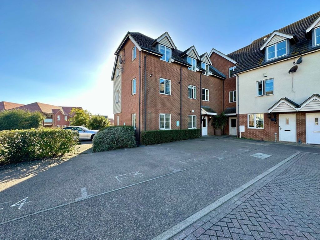 Property photo 2 of 20