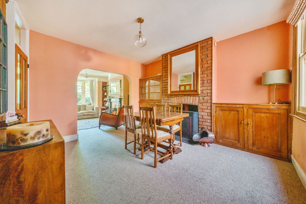 Property photo 3 of 19 Dining Room