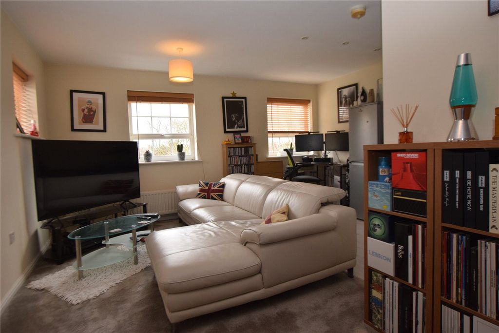 Property photo 2 of 7 Picture No. 09