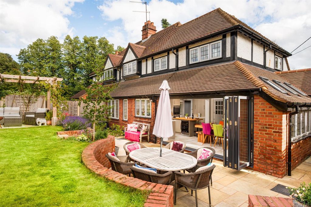 Property photo 1 of 23 Rear Garden