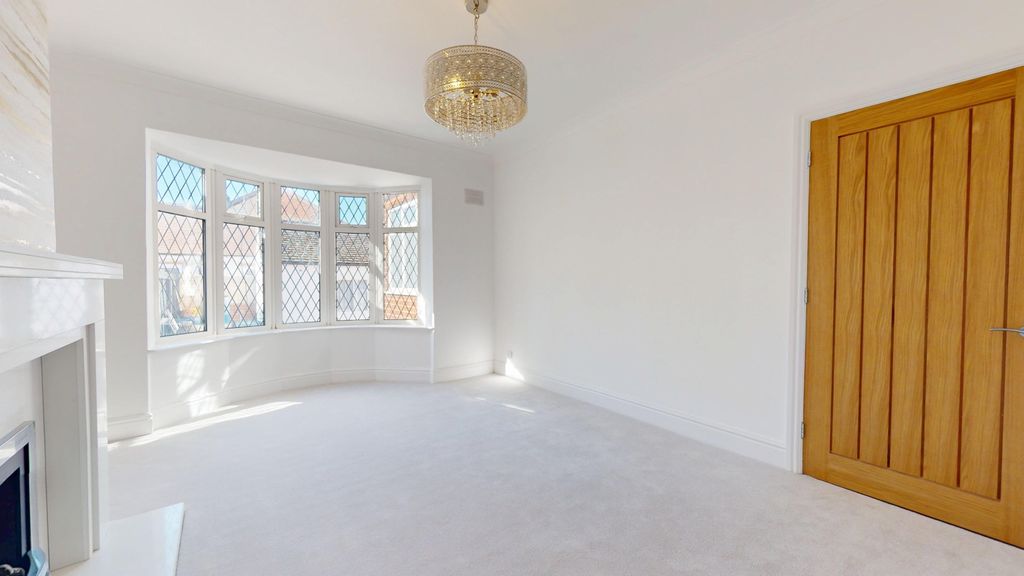 Property photo 3 of 32 4485869