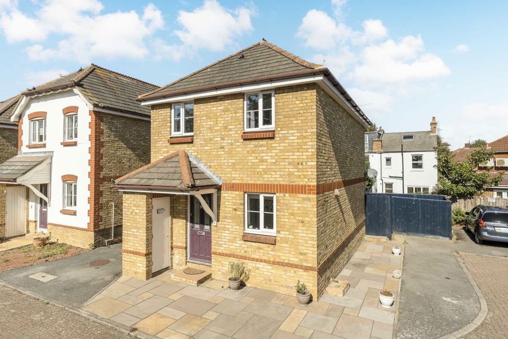 Property photo 1 of 6