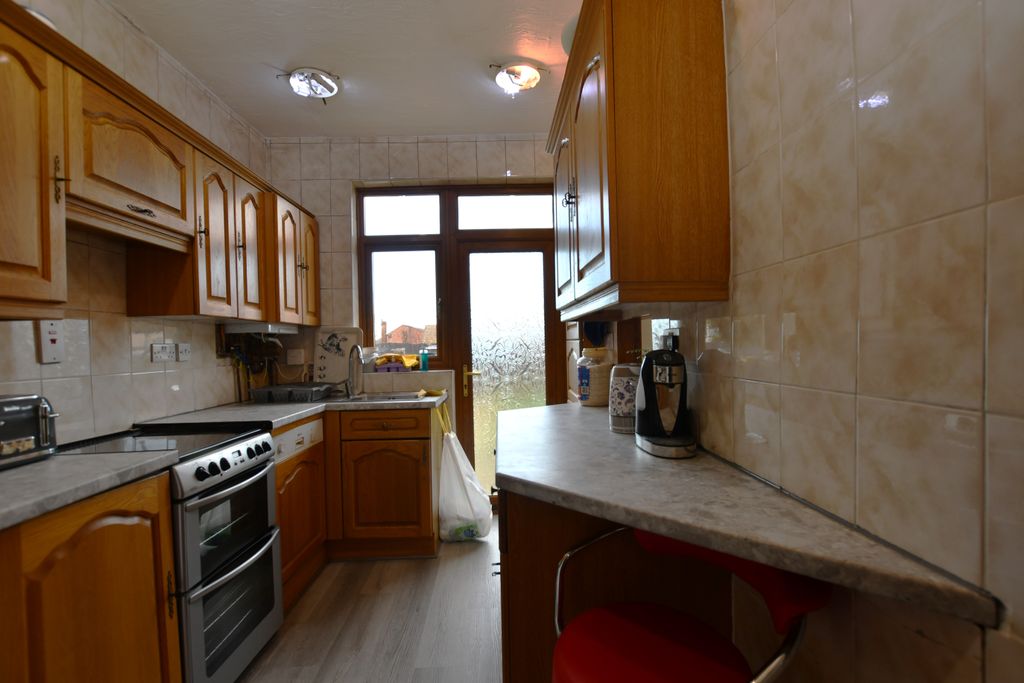 Property photo 3 of 18 1