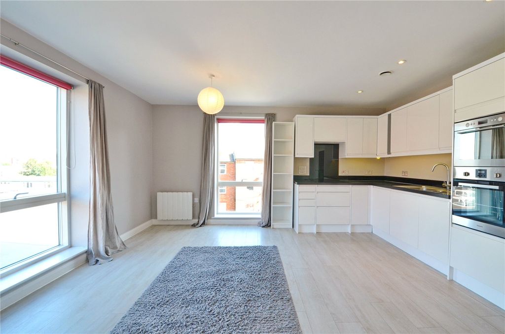 Property photo 2 of 8 Picture No. 06