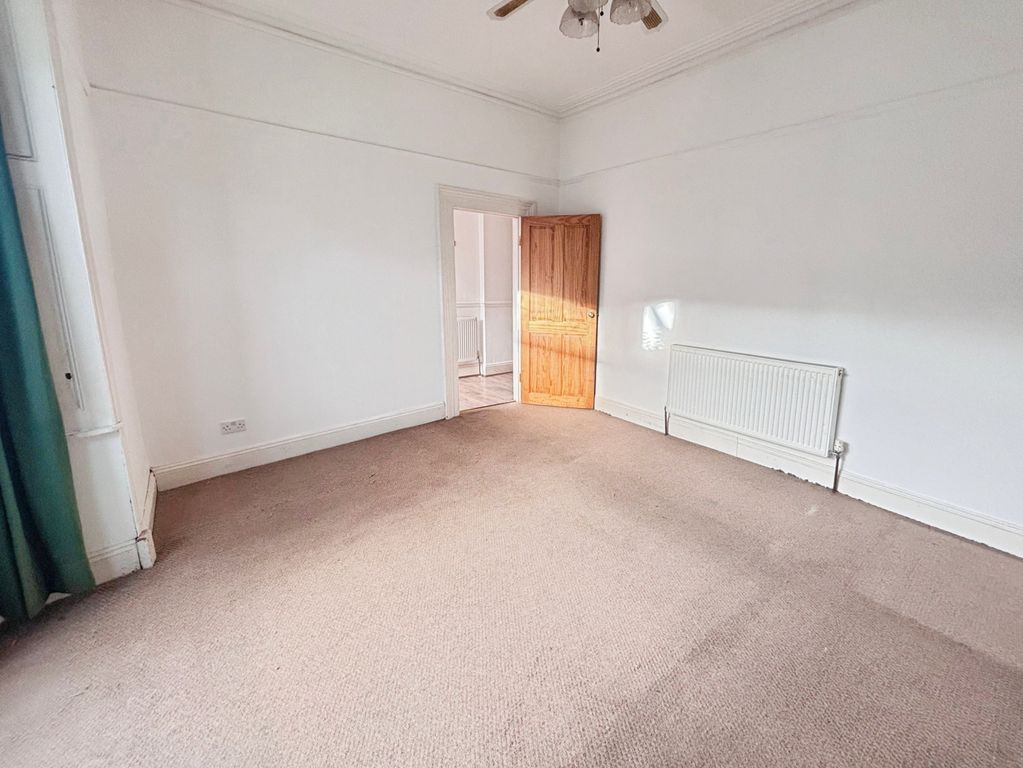 Property photo 3 of 22 Image