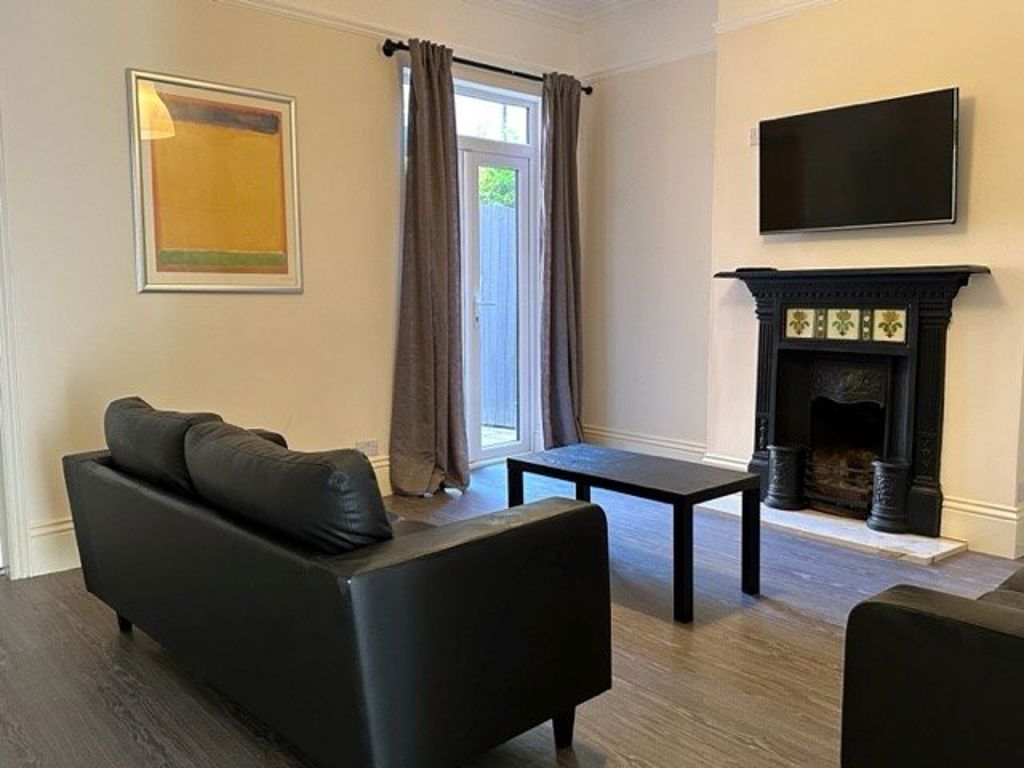 Property photo 2 of 22