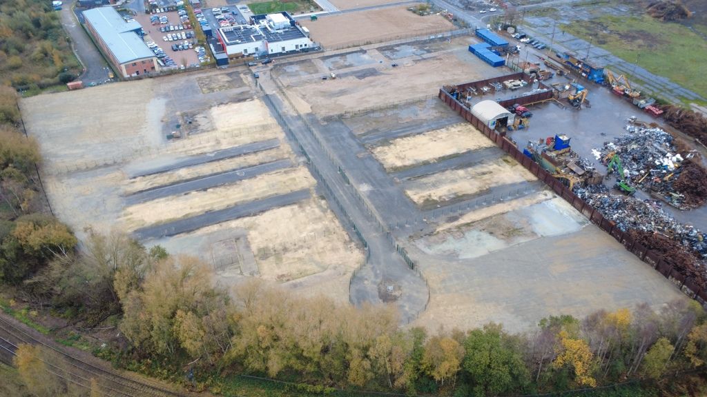 Property photo 1 of 6 Photo 4