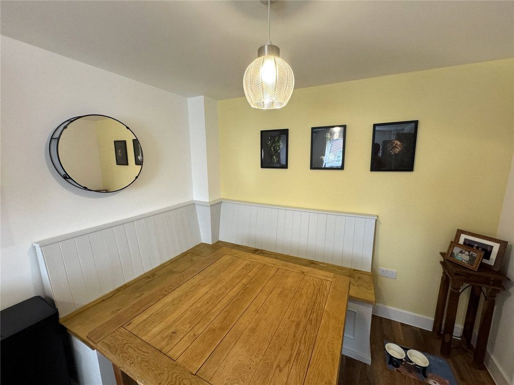 Property photo 3 of 12 Picture No. 02