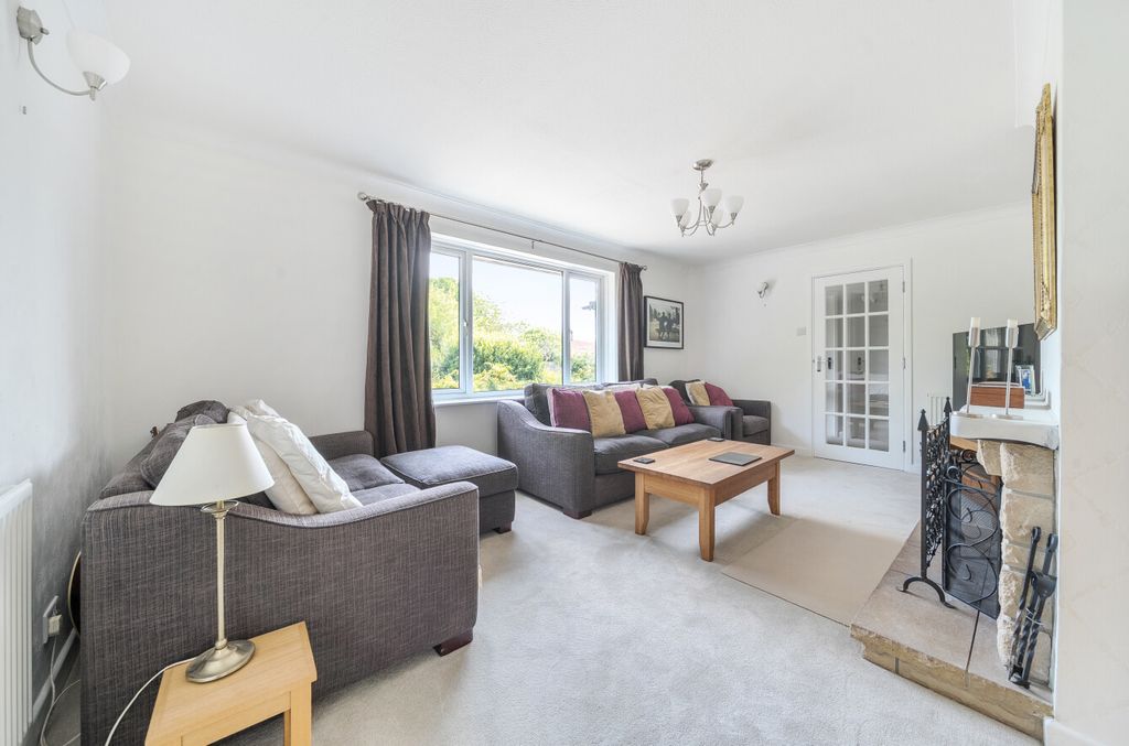 Property photo 3 of 20 1331019-14-68928c...