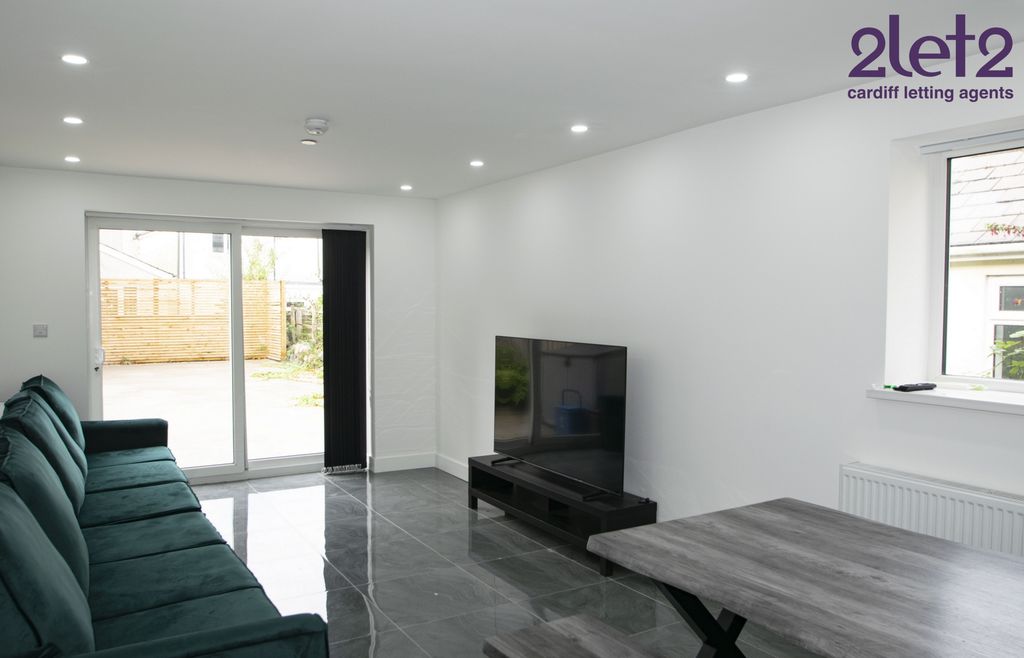 Property photo 3 of 9 Photo 3