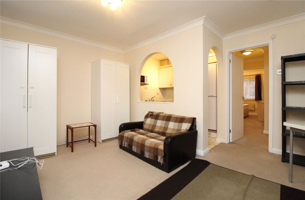 Property photo 3 of 6 Picture No. 14