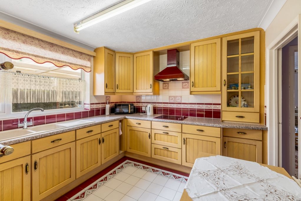 Property photo 2 of 26 232A Pennygate (Spalding)-19