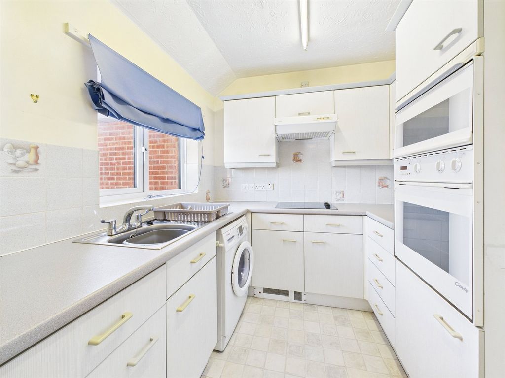 Property photo 2 of 8 Picture No. 04