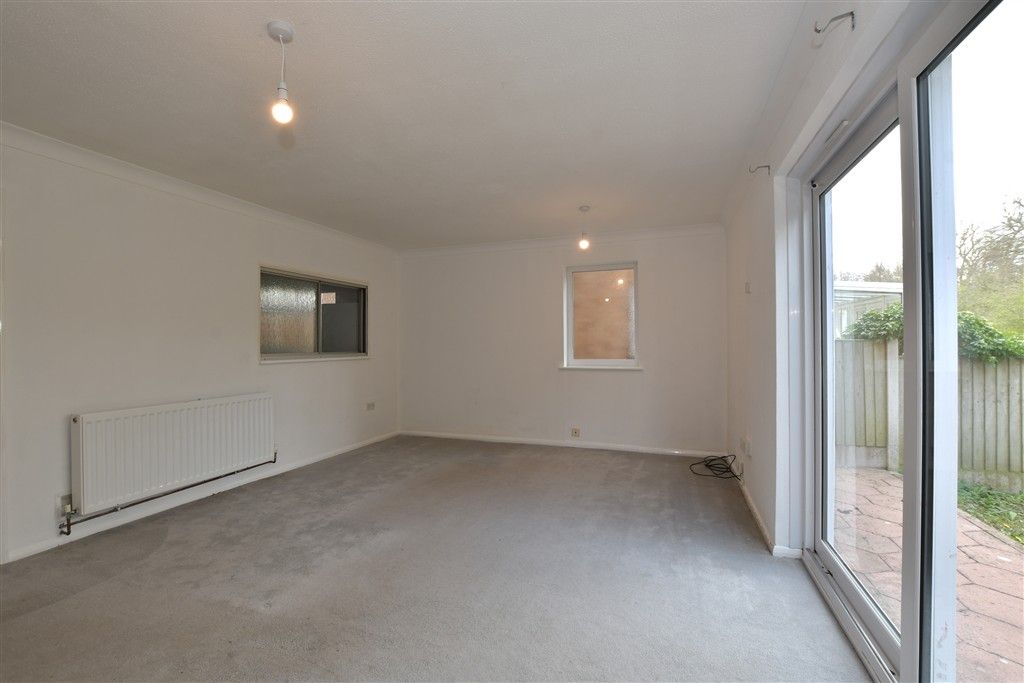 Property photo 3 of 15 Lounge/Dining Room