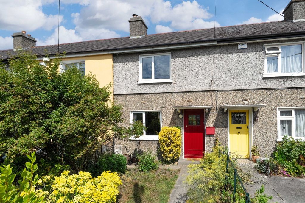 Property photo 2 of 32 Picture No. 16