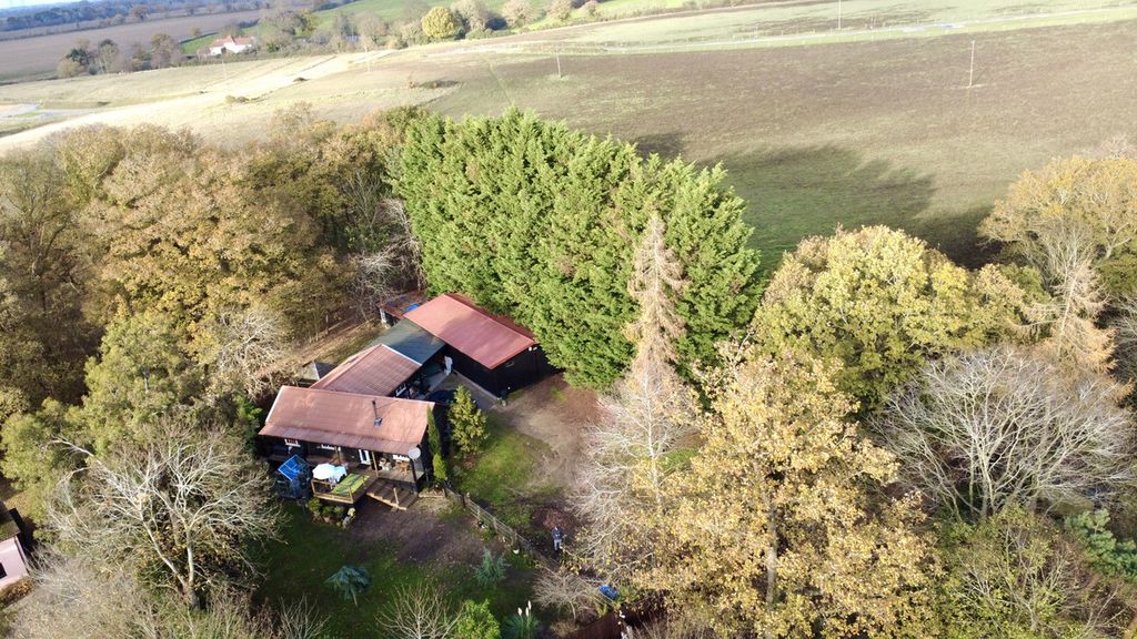 Property photo 1 of 25